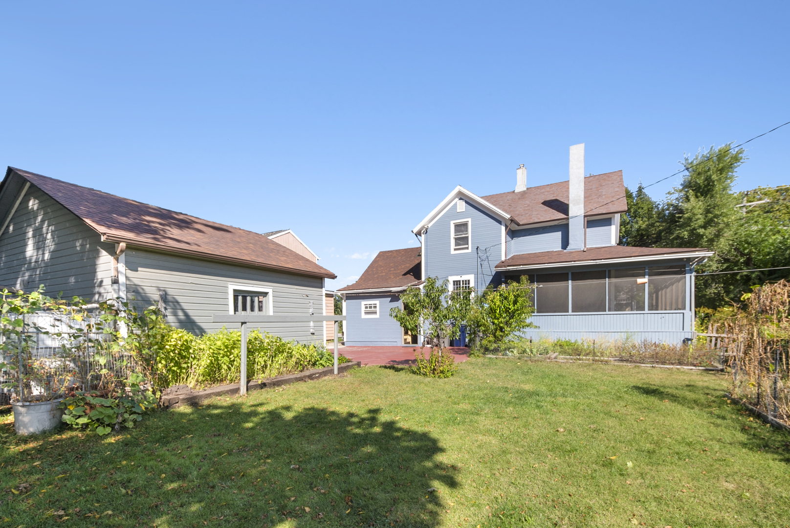 302 Griswold Street, Elgin, IL 60123