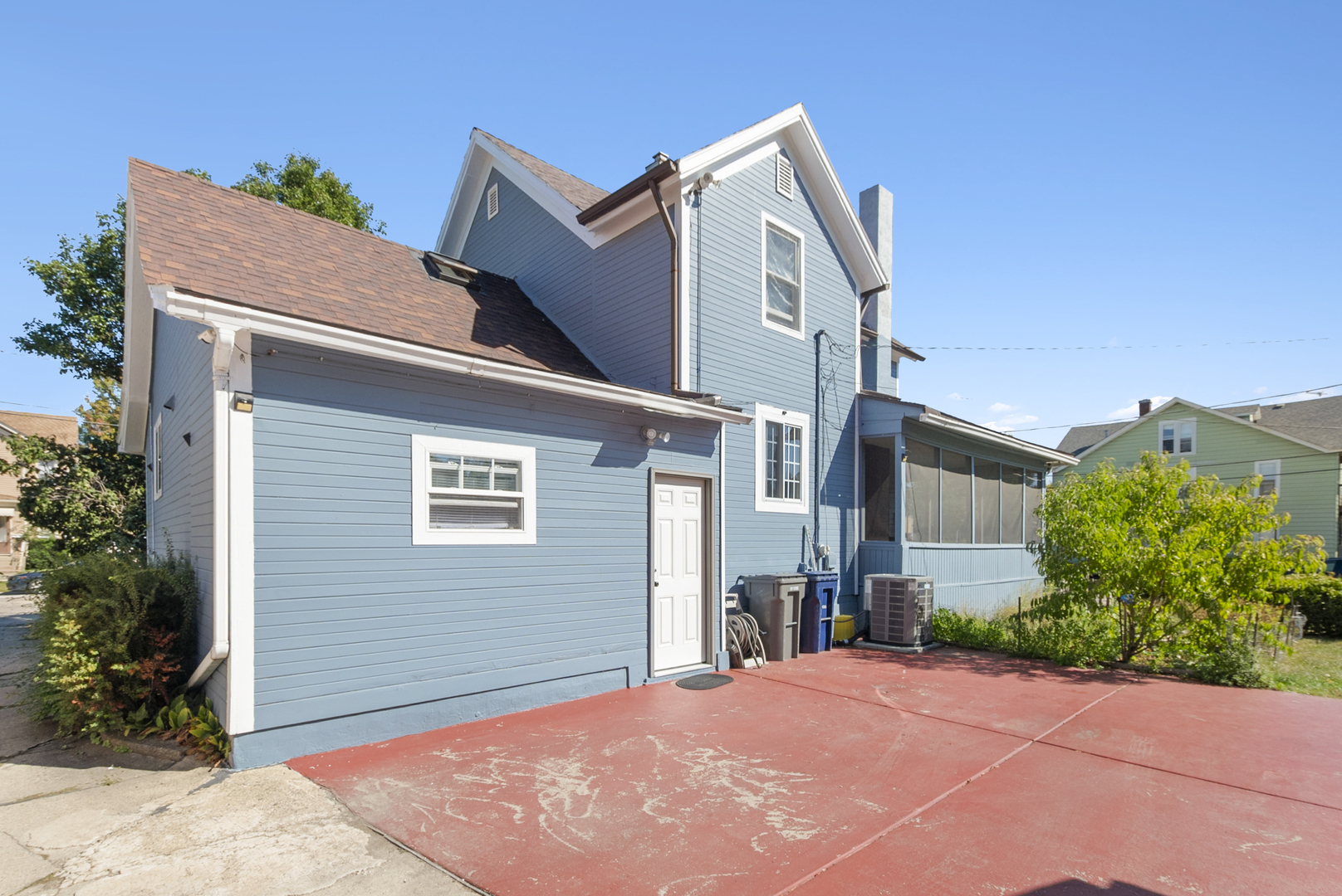 302 Griswold Street, Elgin, IL 60123