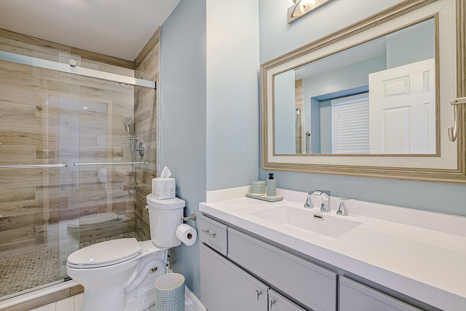 872 Lansing Court, Vernon Hills, IL 60061