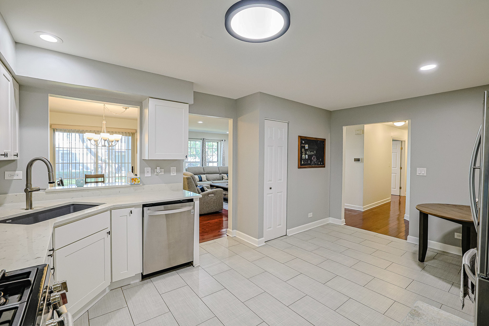 872 Lansing Court, Vernon Hills, IL 60061