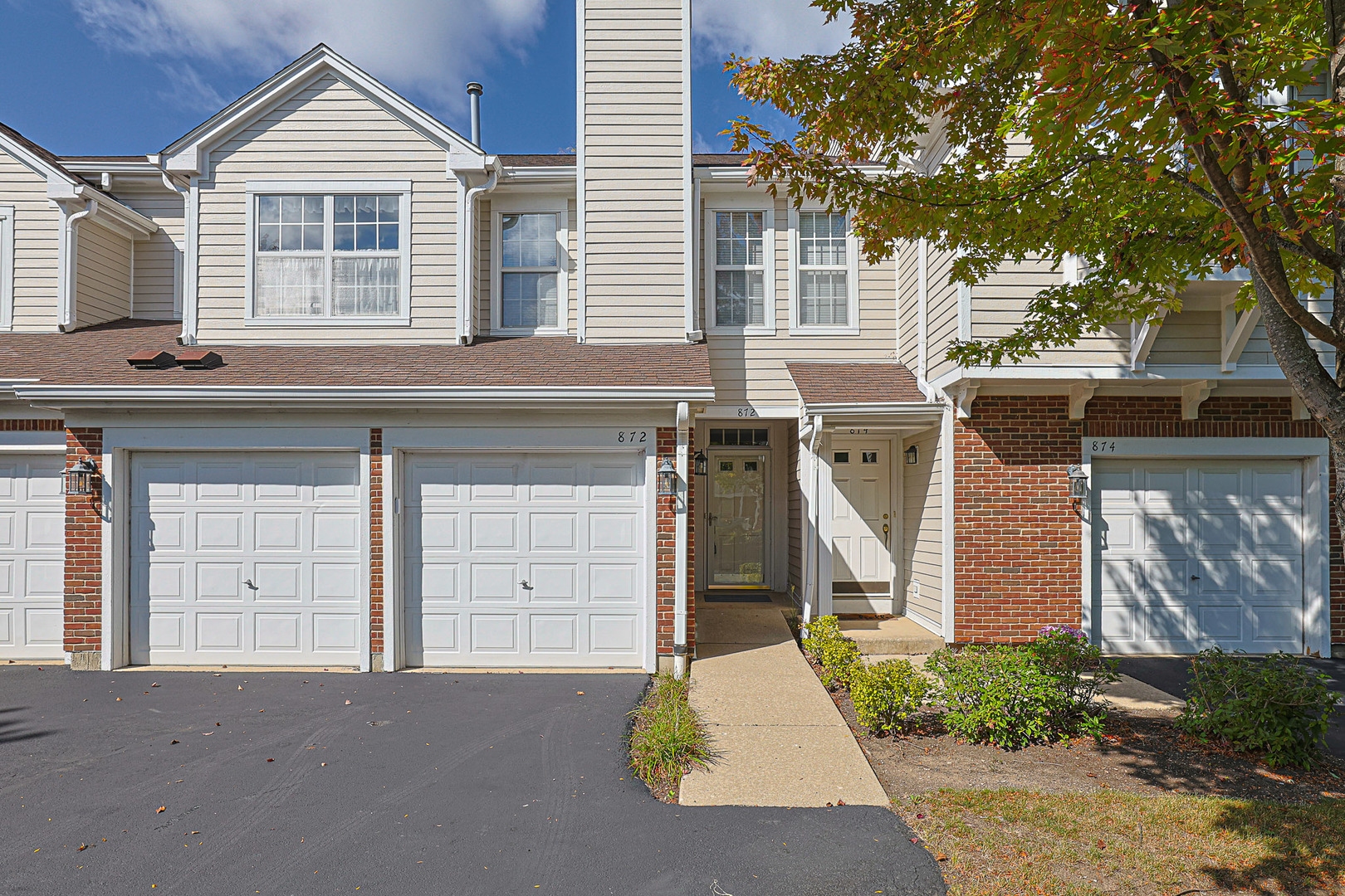 872 Lansing Court, Vernon Hills, IL 60061