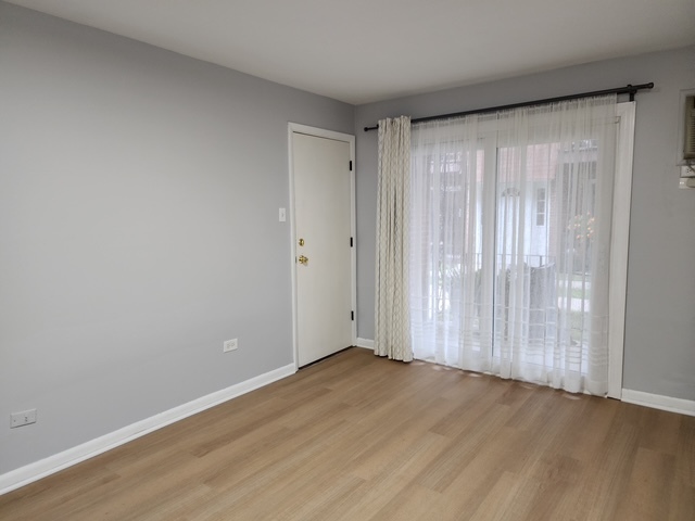 6153 W 64th Place #1C, Chicago, IL 60638