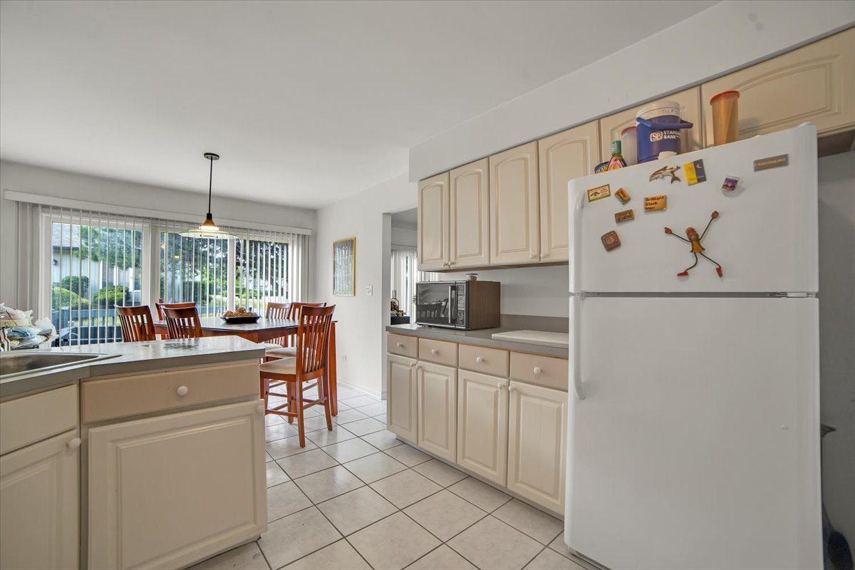 3118 Elaine Court, Flossmoor, IL 60422