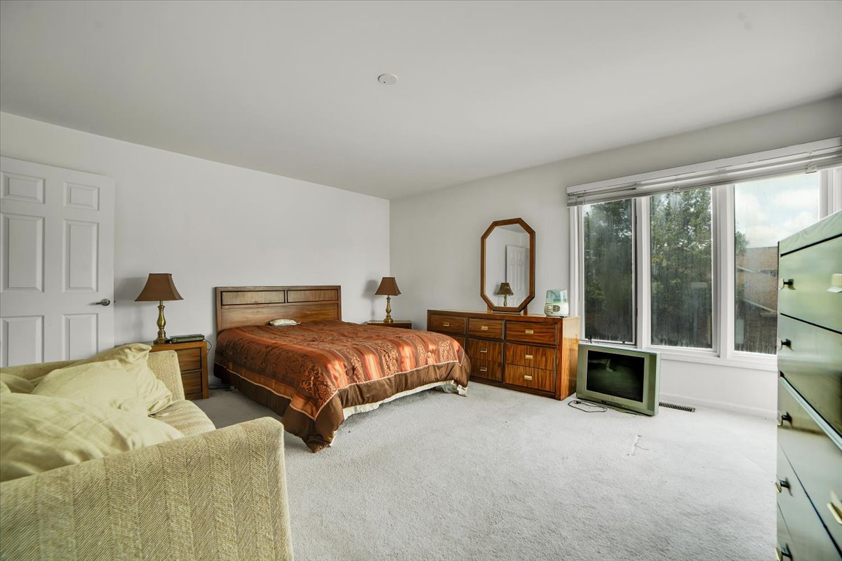 3118 Elaine Court, Flossmoor, IL 60422