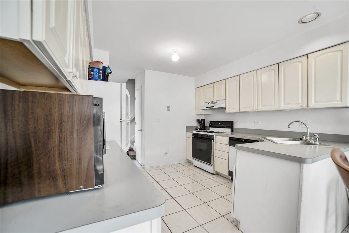 3118 Elaine Court, Flossmoor, IL 60422