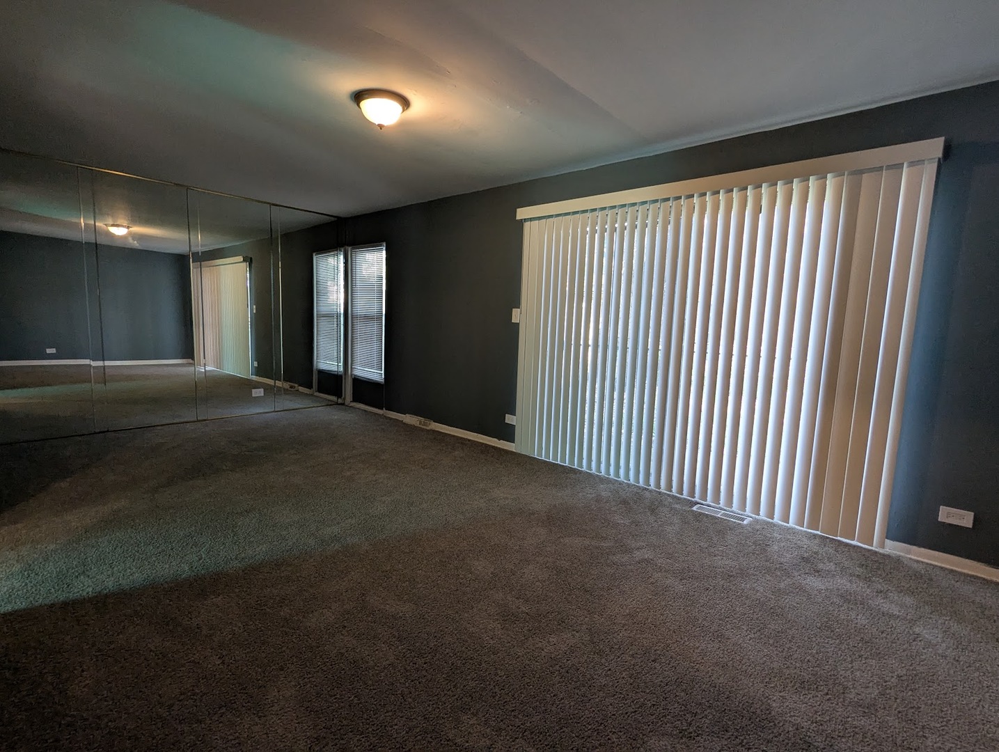 11530 S RACINE Avenue, Chicago, IL 60643