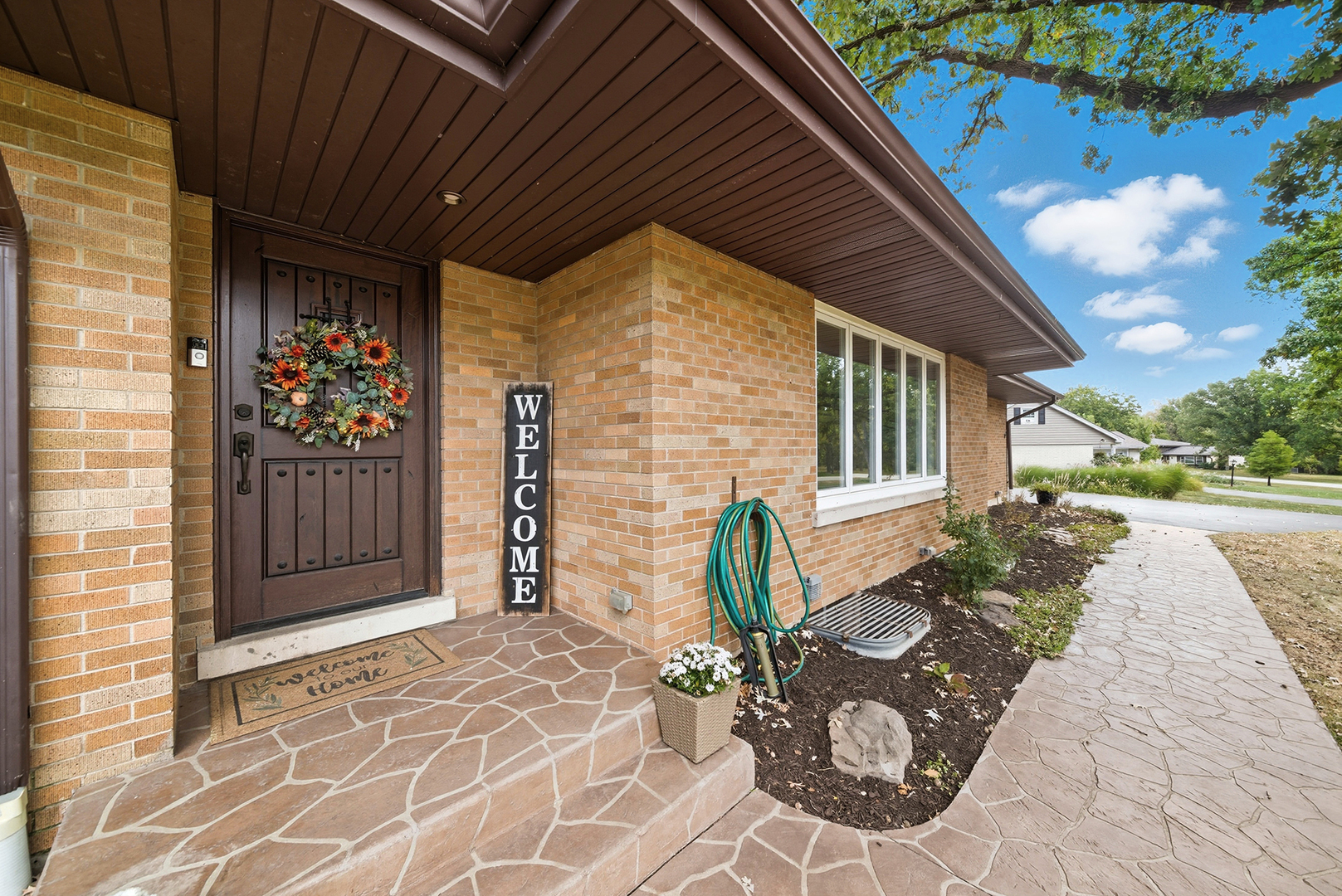 8615 Washington Street, Downers Grove, IL 60516