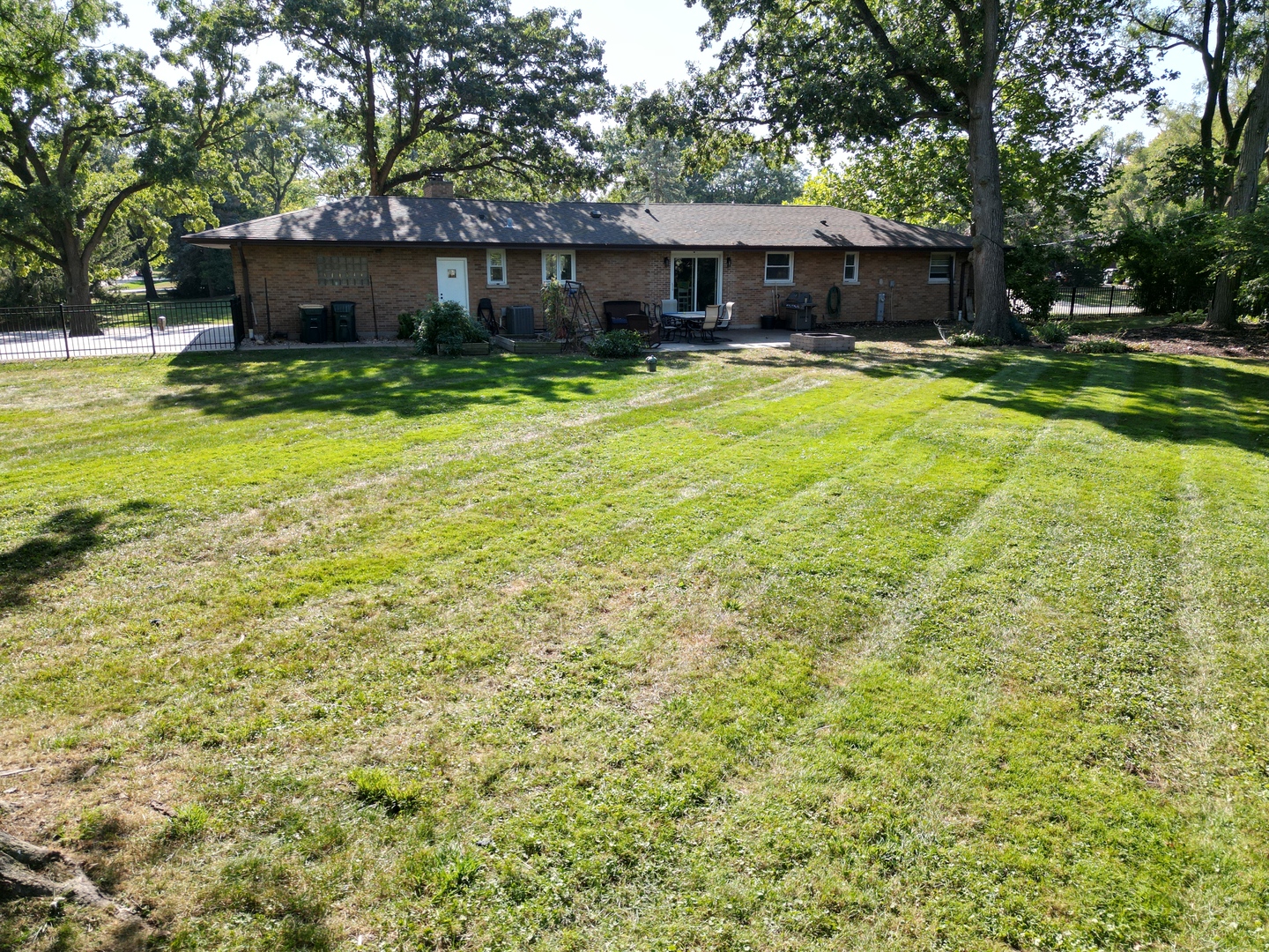8615 Washington Street, Downers Grove, IL 60516