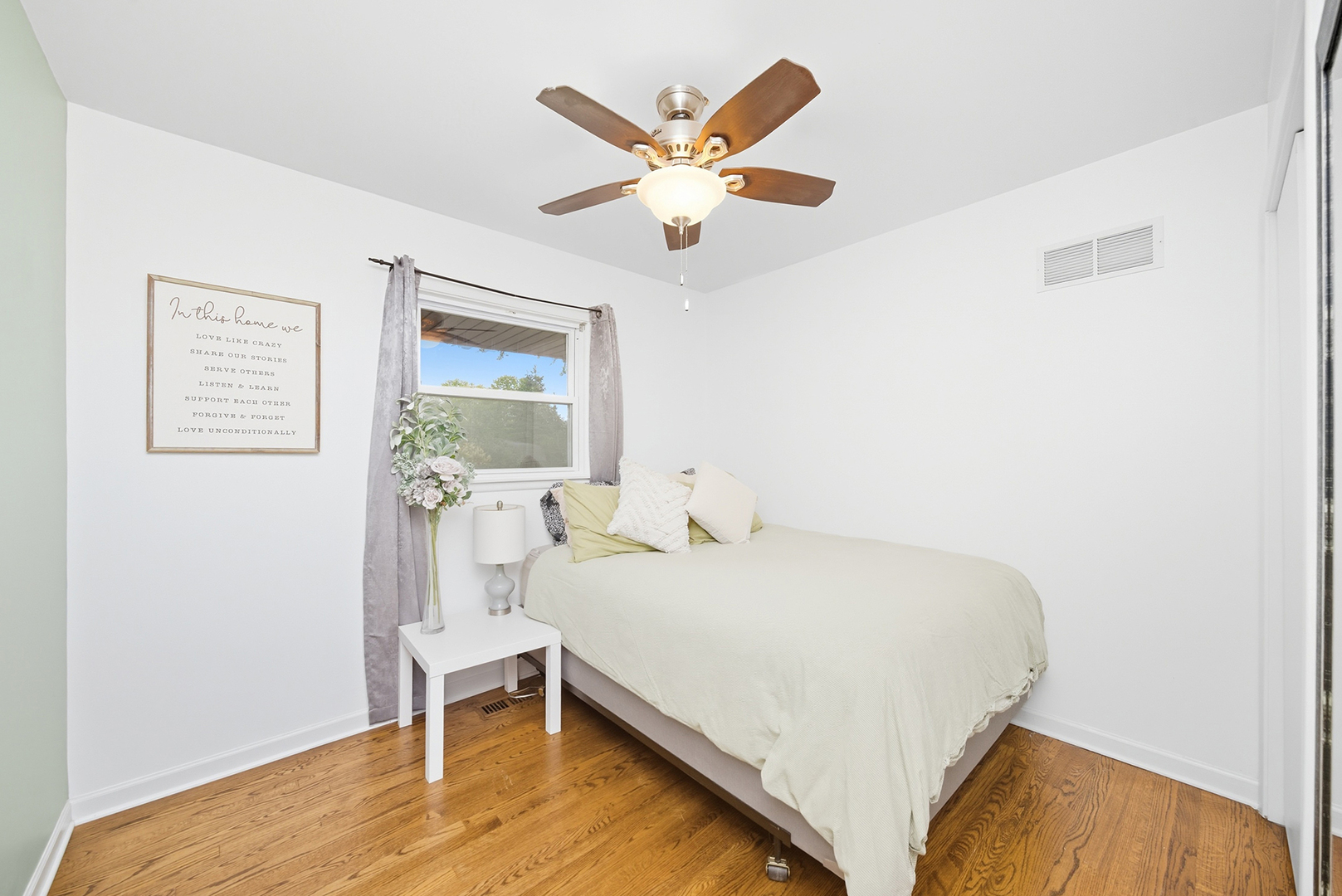 8615 Washington Street, Downers Grove, IL 60516