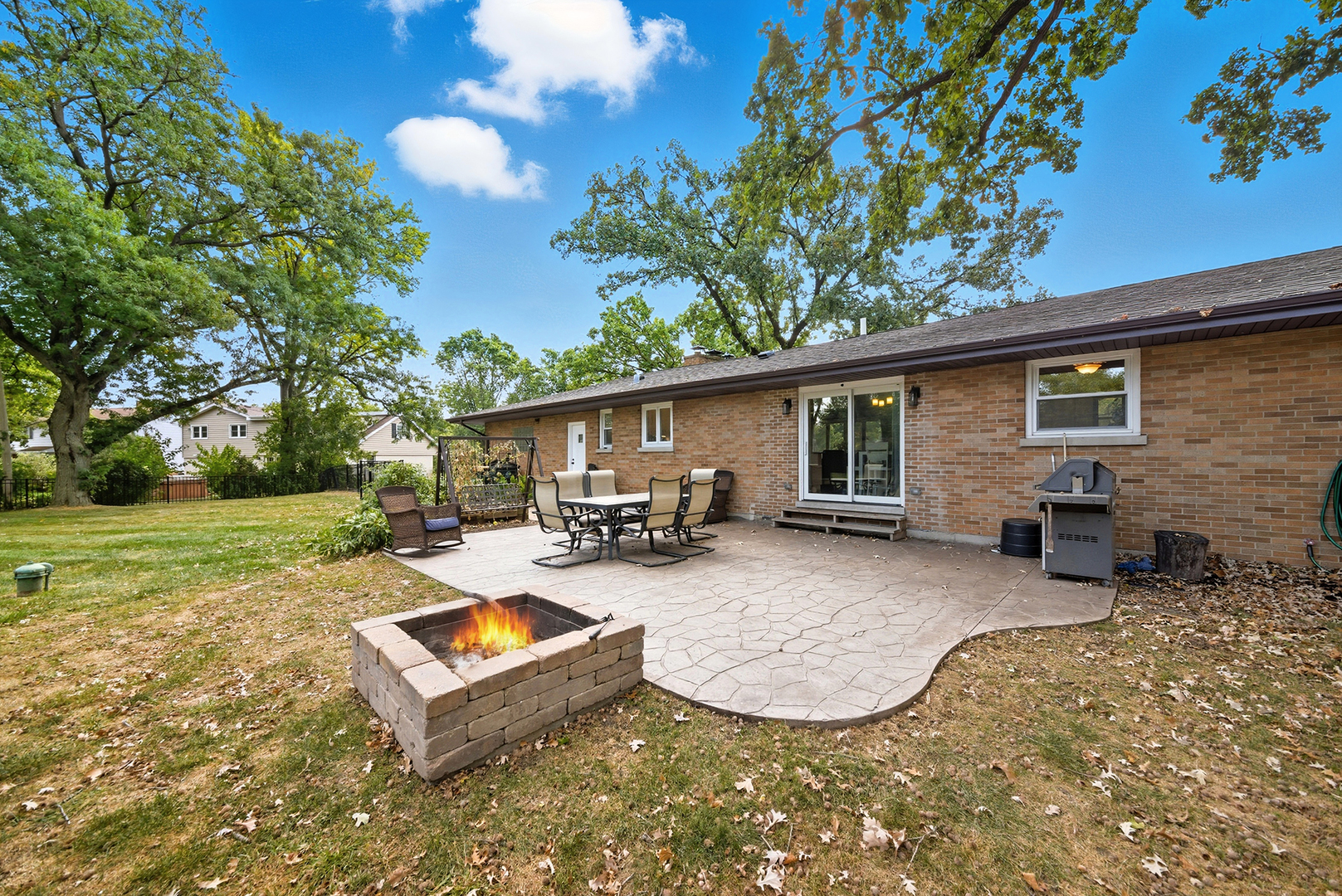8615 Washington Street, Downers Grove, IL 60516