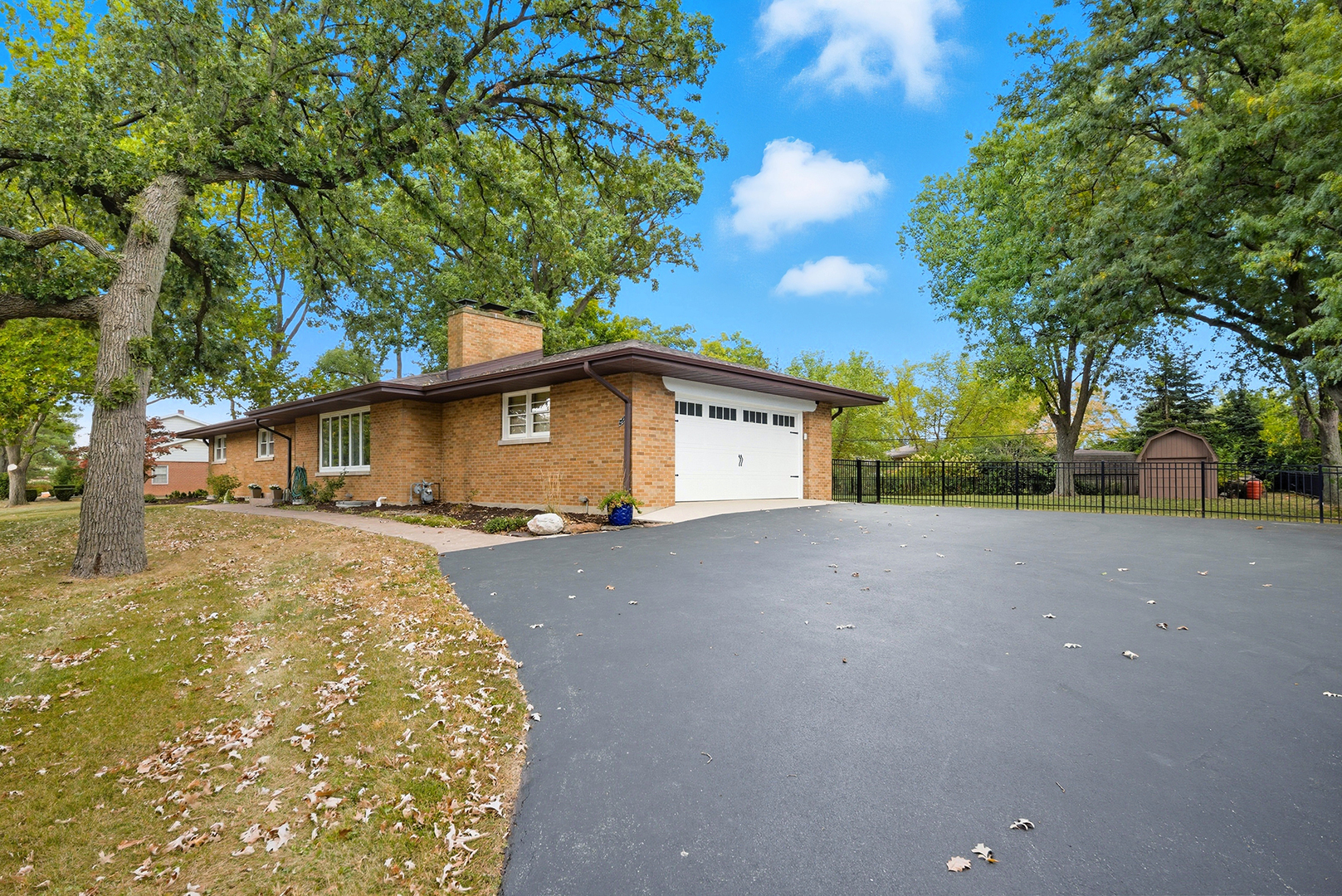 8615 Washington Street, Downers Grove, IL 60516