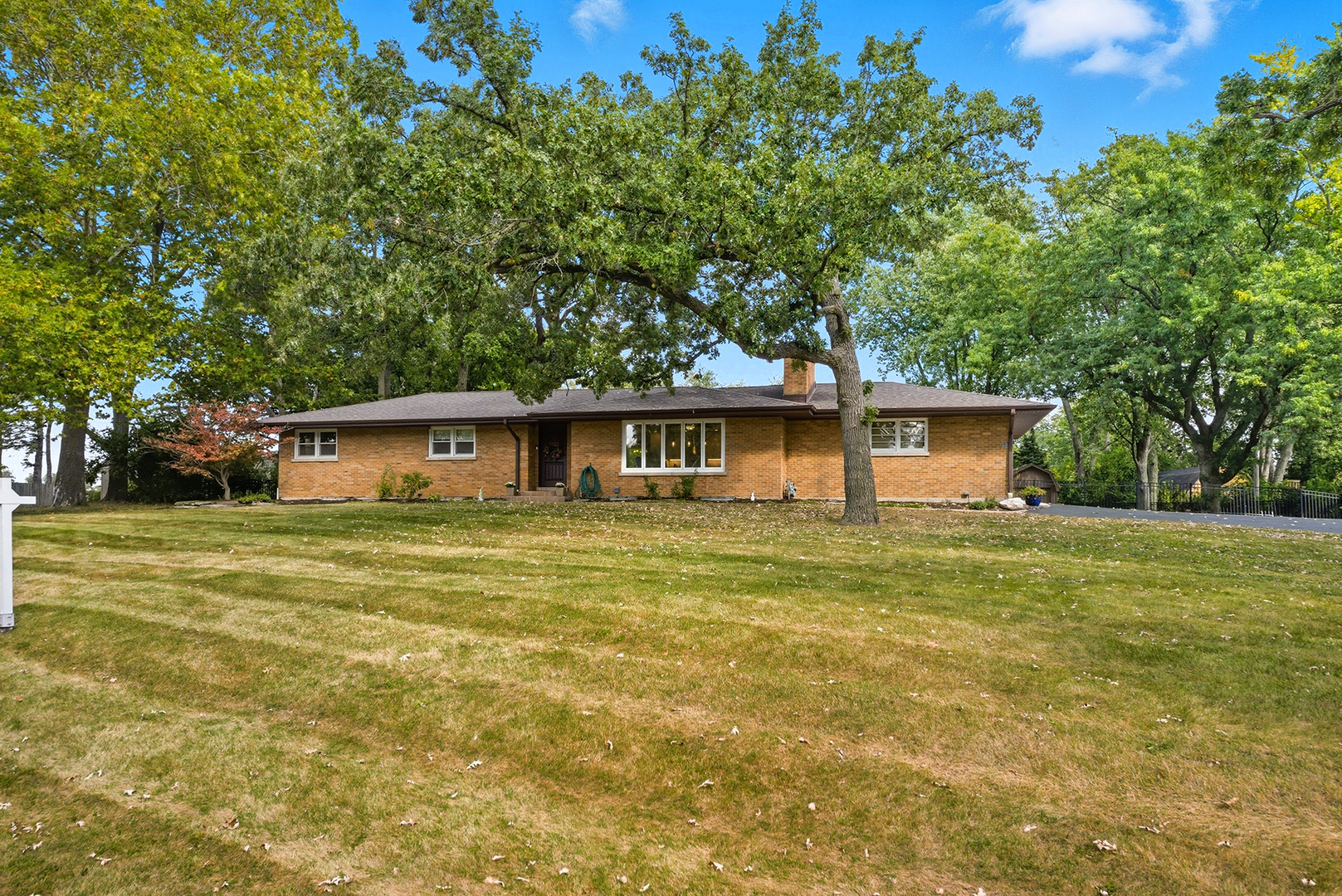 8615 Washington Street, Downers Grove, IL 60516