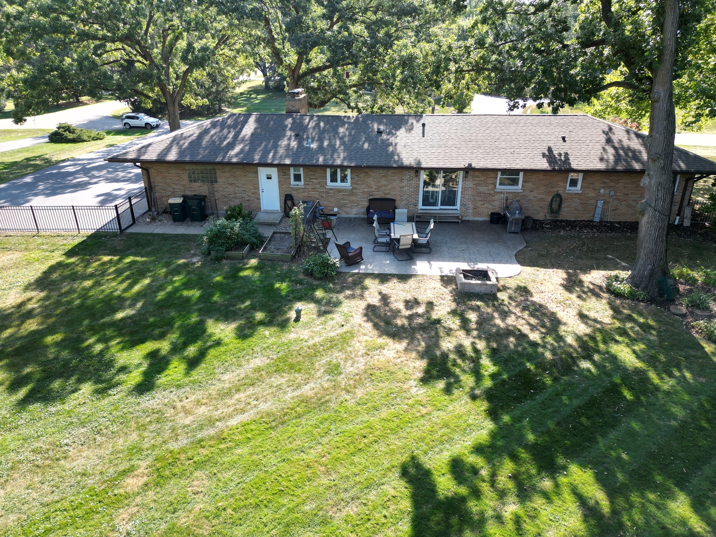 8615 Washington Street, Downers Grove, IL 60516