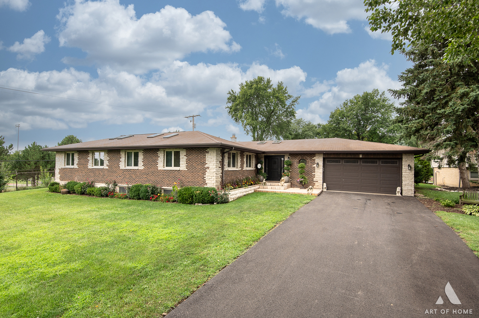 6N654 Harvey Road, Medinah, IL 60157