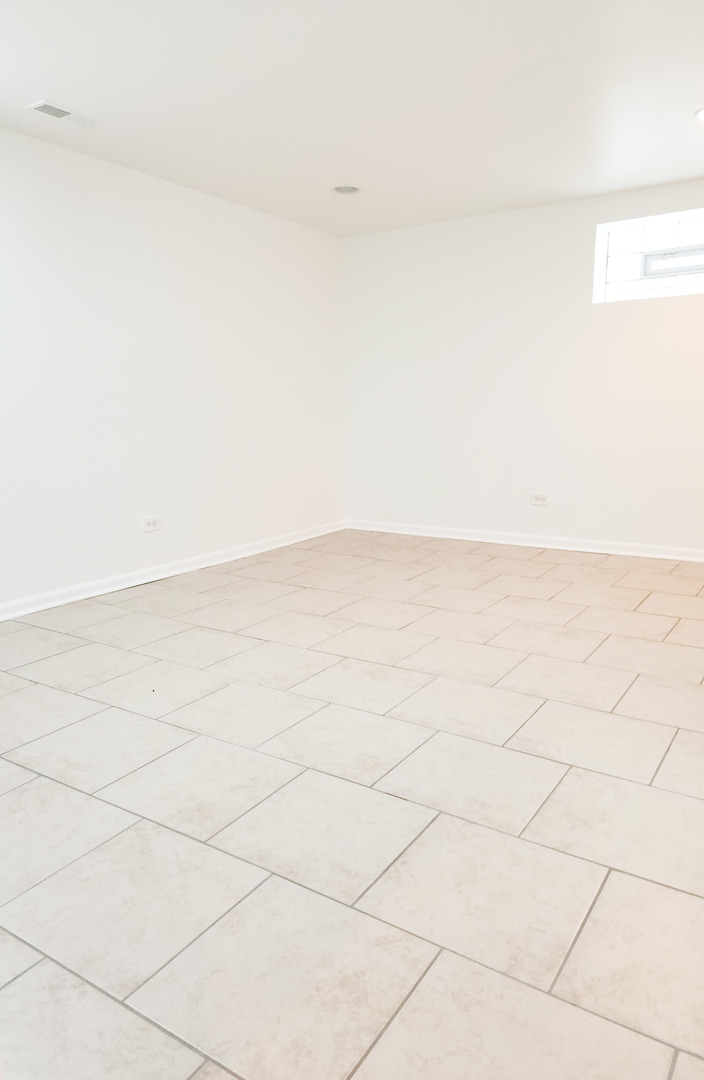 11015 S Morgan Street, Chicago, IL 60643