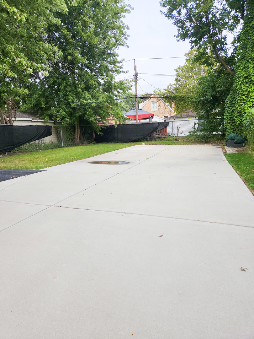 11015 S Morgan Street, Chicago, IL 60643