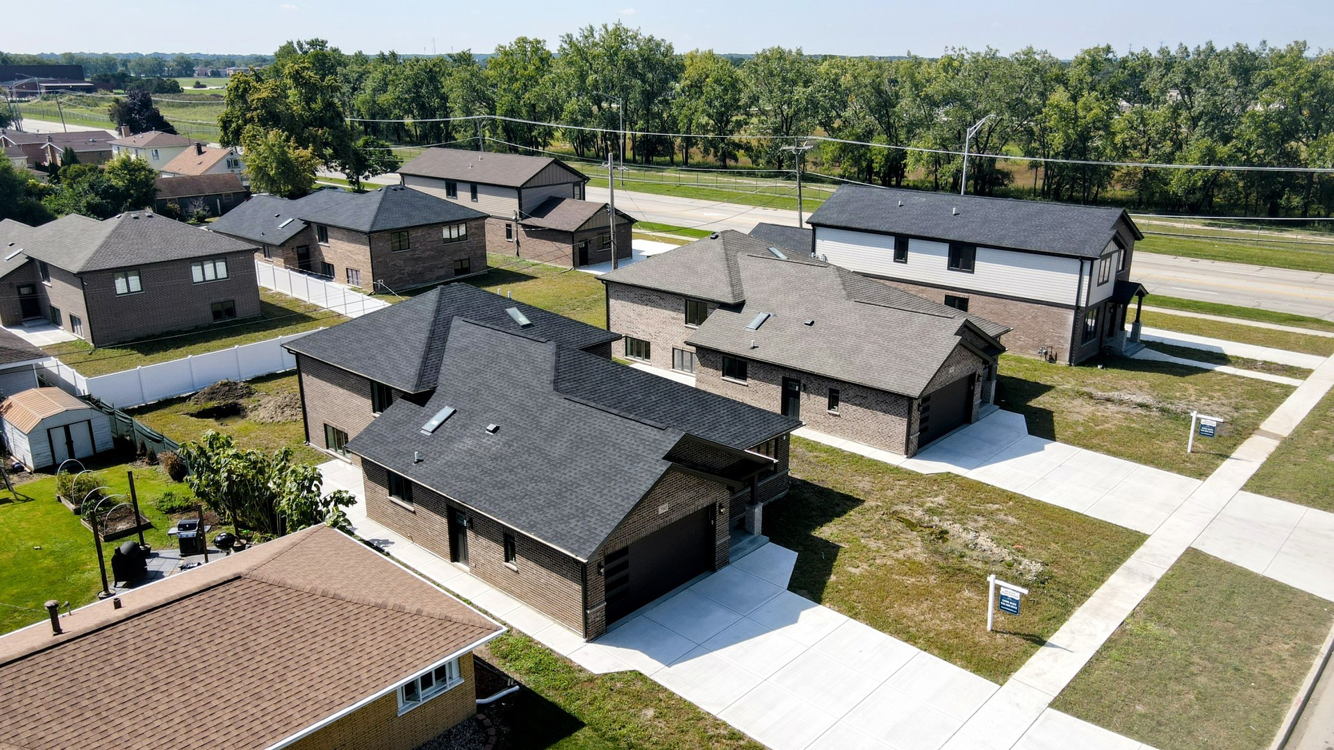 7951 W 73 Place, Bridgeview, IL 60455