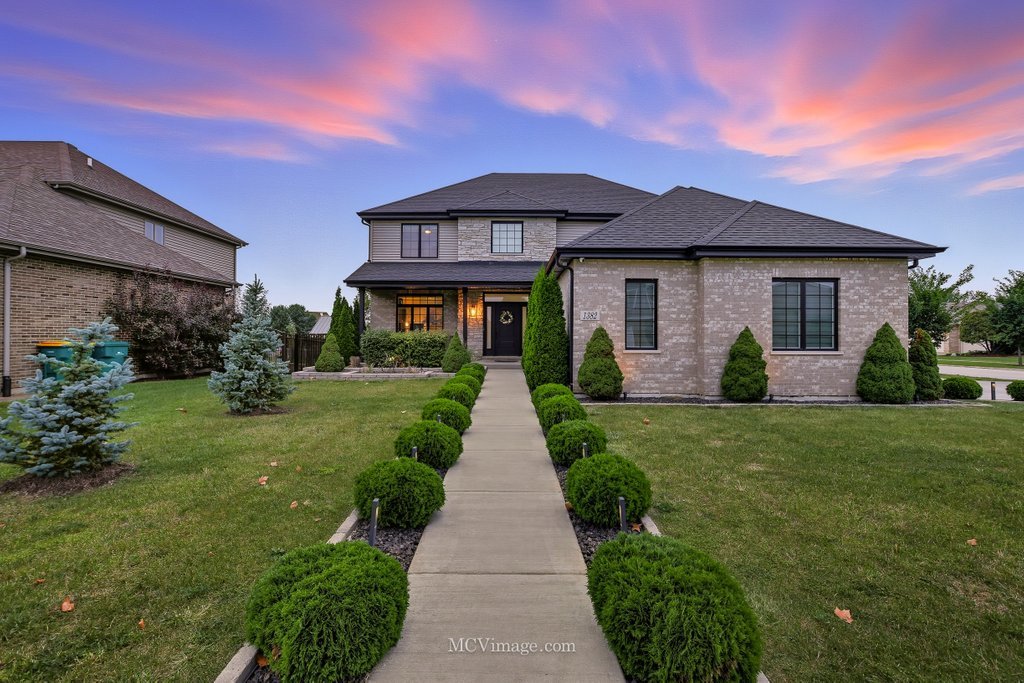 1382 Overton Drive, Lemont, IL 60439