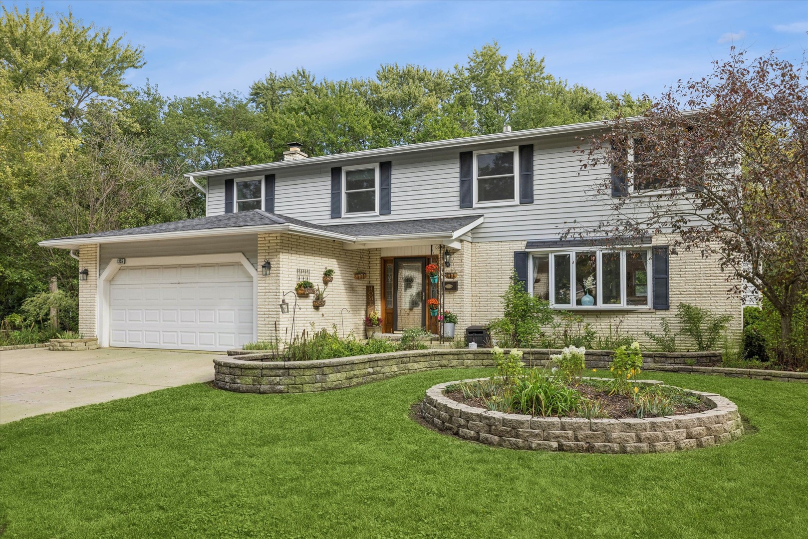 1355 N King George Court, Palatine, IL 60067