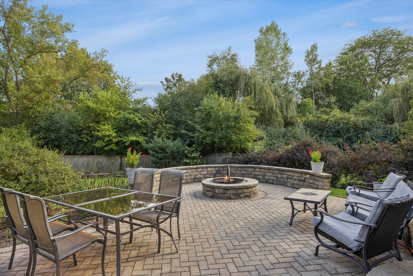 1355 N King George Court, Palatine, IL 60067