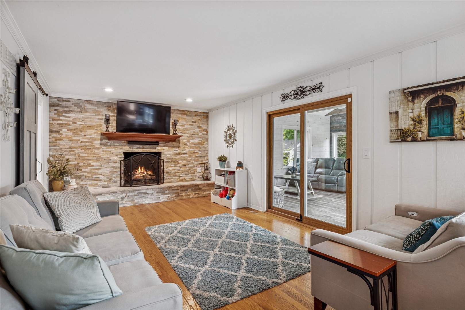 1355 N King George Court, Palatine, IL 60067