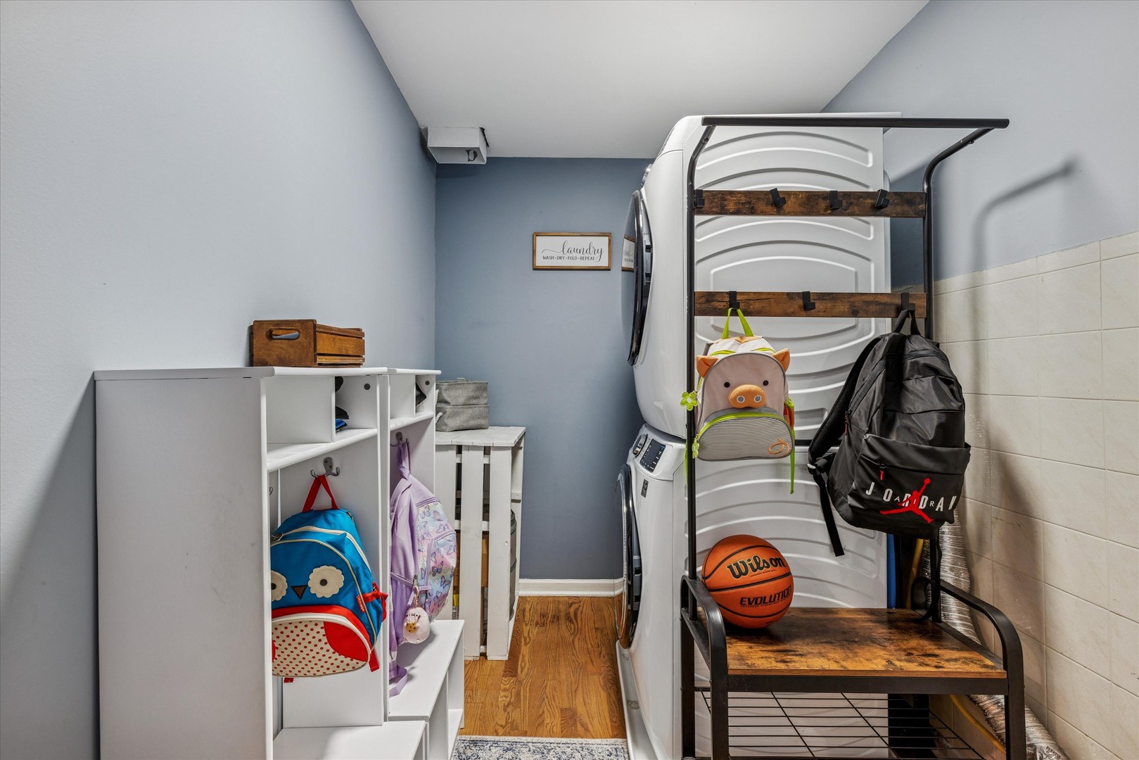 1355 N King George Court, Palatine, IL 60067