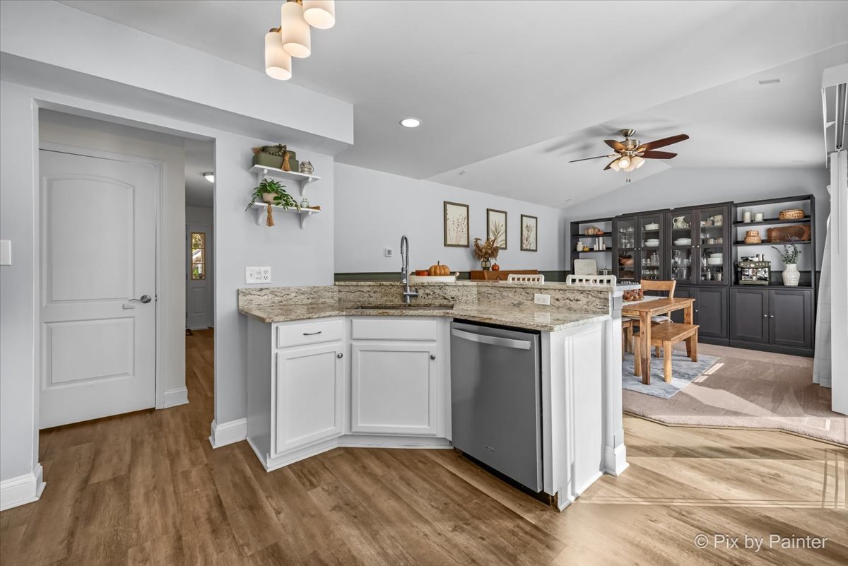 3173 Whitney Road, Aurora, IL 60502