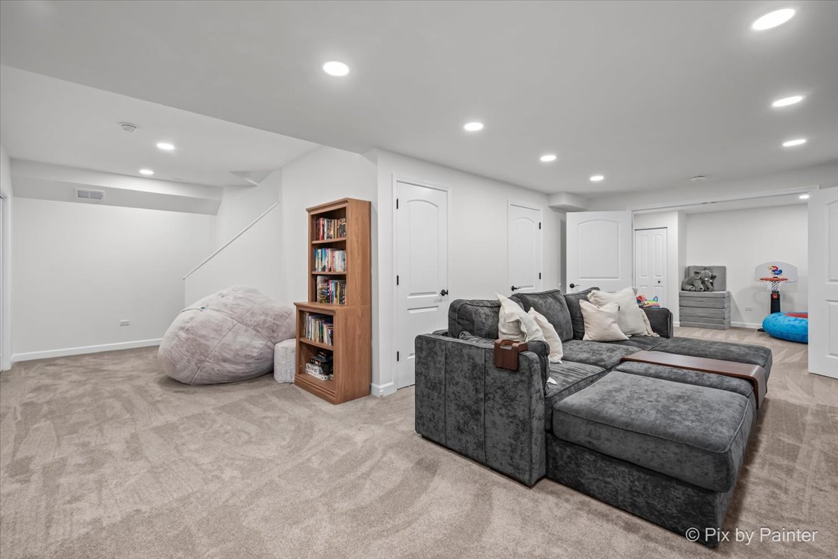 3173 Whitney Road, Aurora, IL 60502