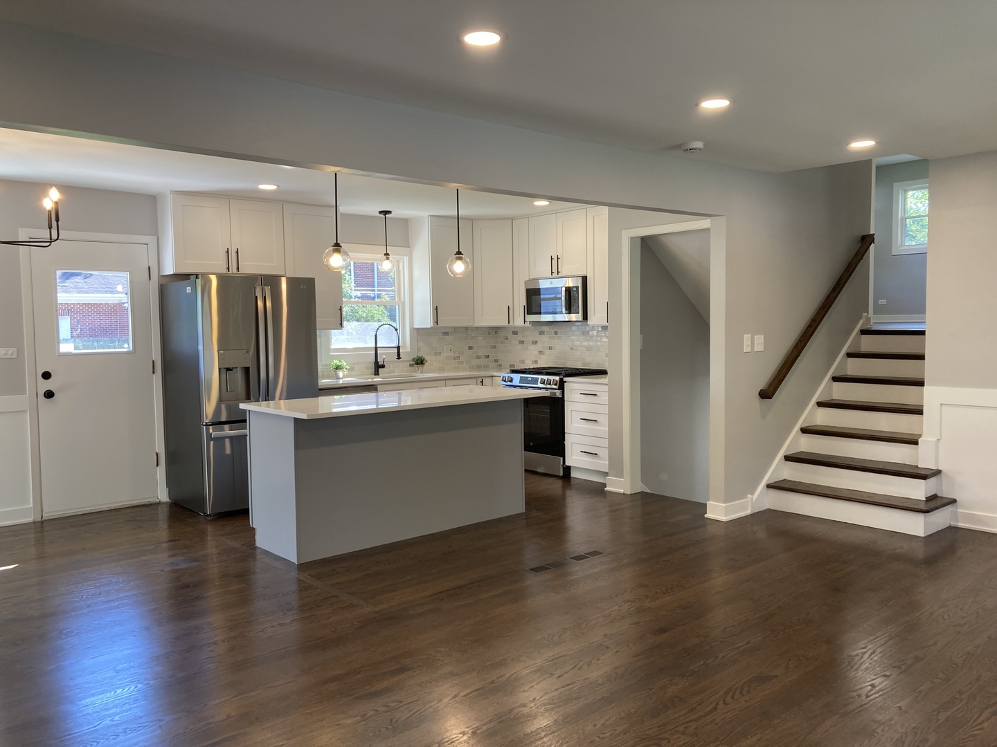 425 Hill Street, Downers Grove, IL 60515