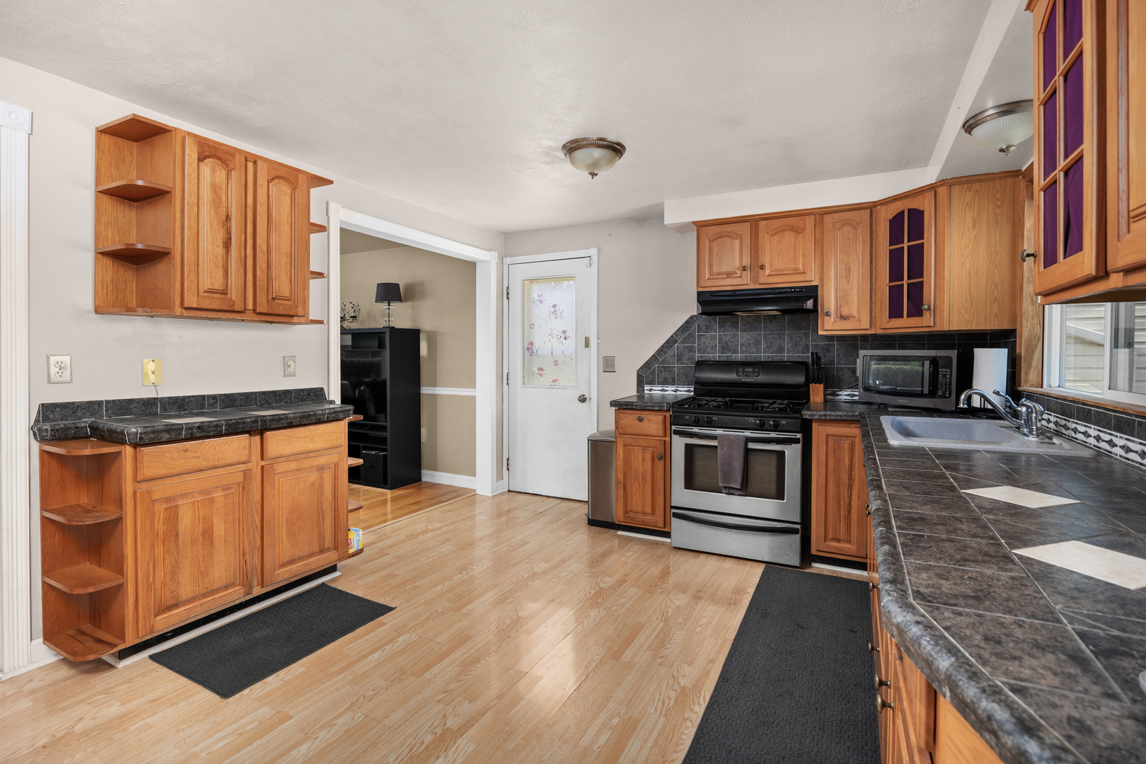 215 Tollview Court, Gilberts, IL 60136