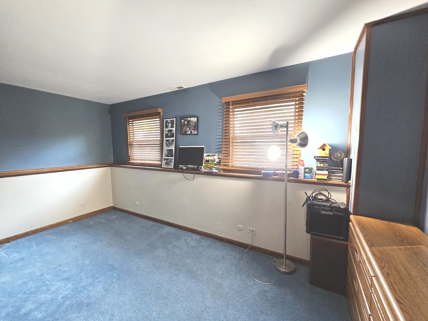 424 Greenview Drive, Park City, IL 60085