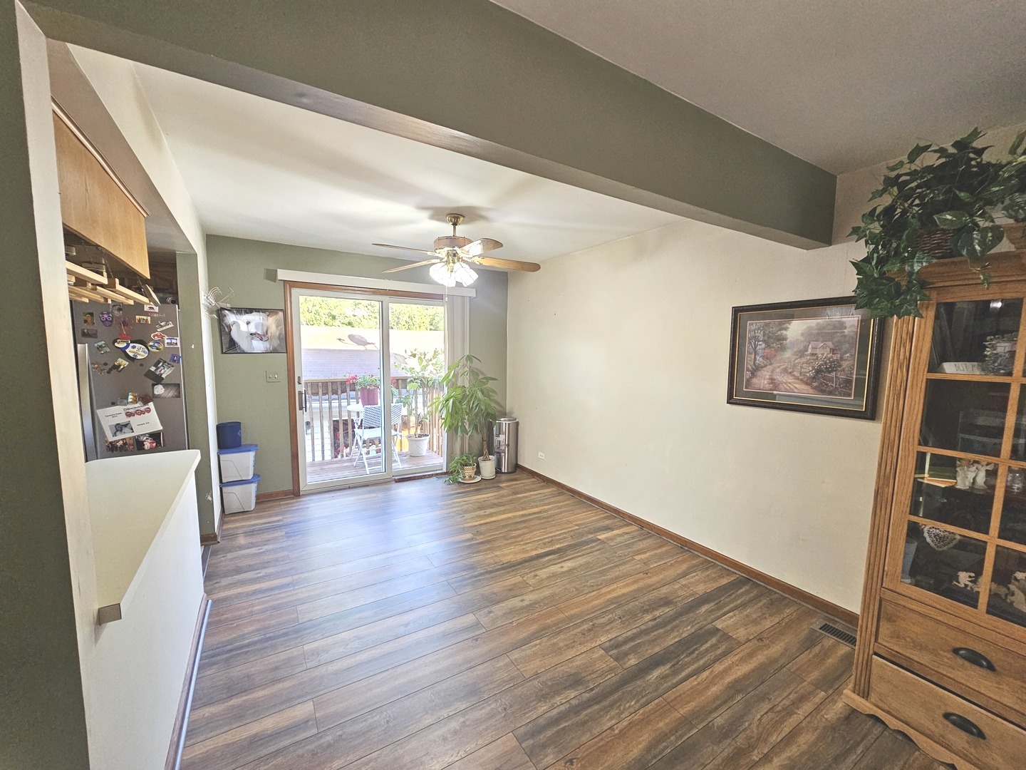 424 Greenview Drive, Park City, IL 60085