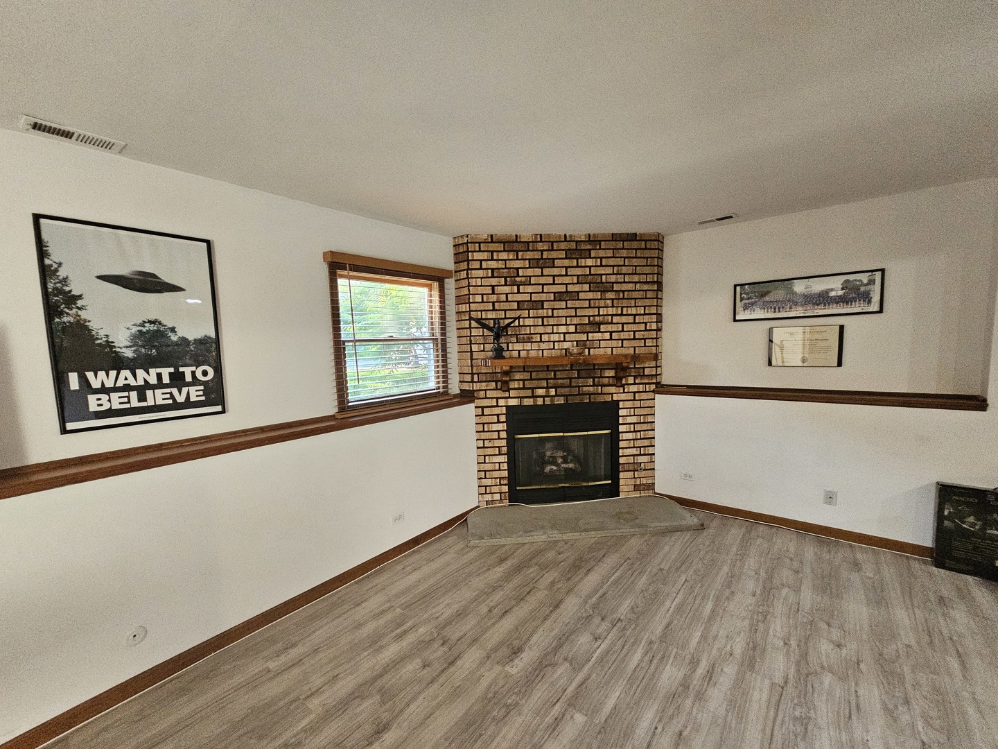 424 Greenview Drive, Park City, IL 60085
