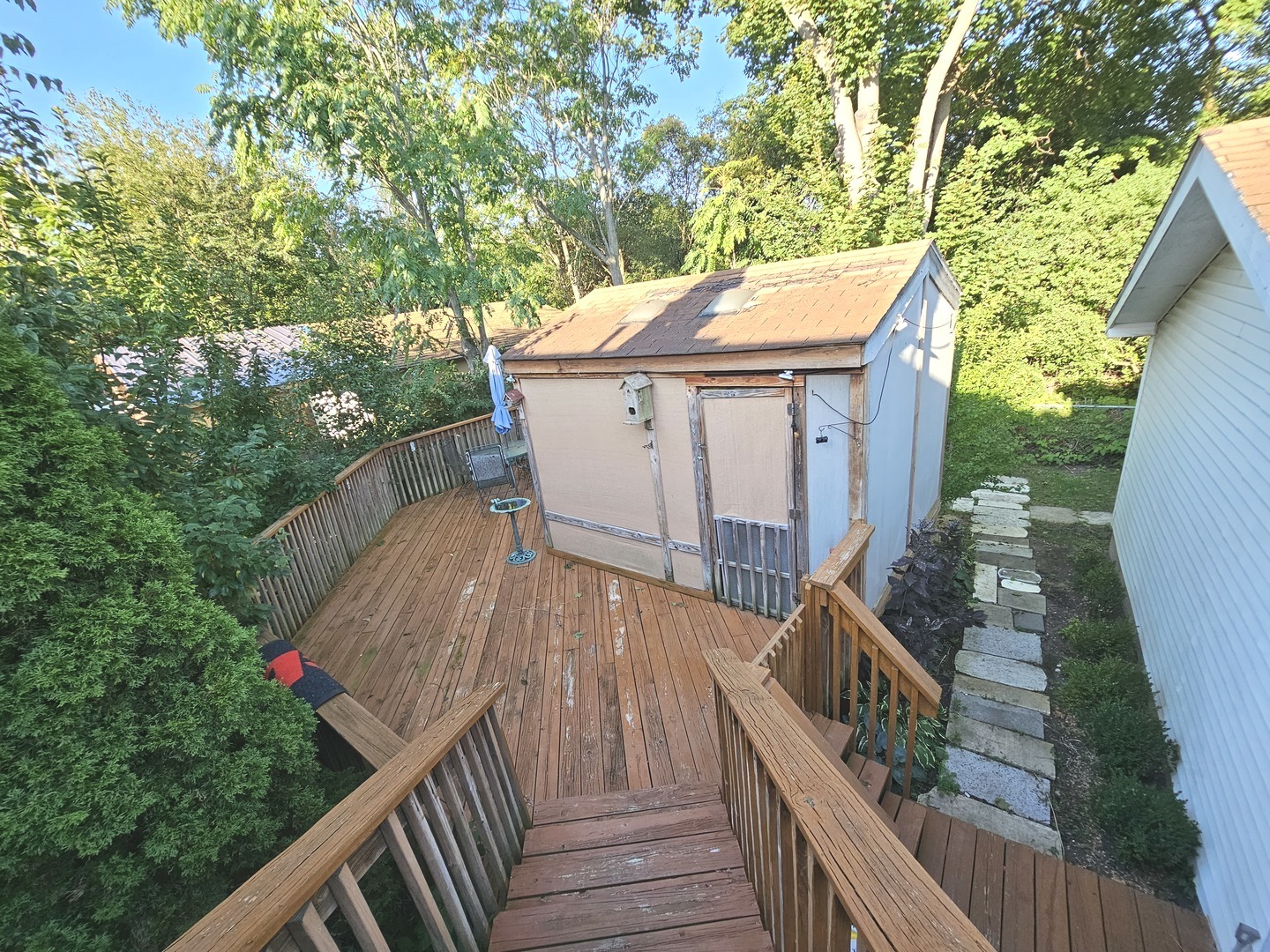 424 Greenview Drive, Park City, IL 60085