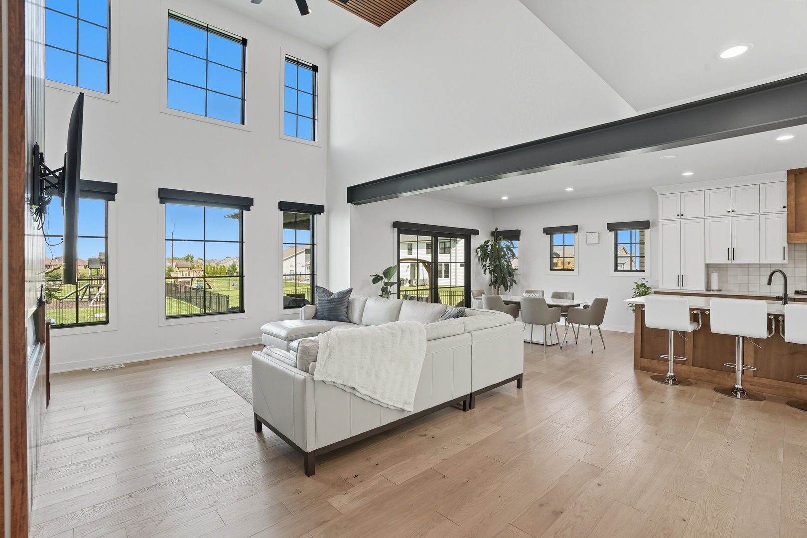 8334 W 105th Avenue, St. John, IN 46373