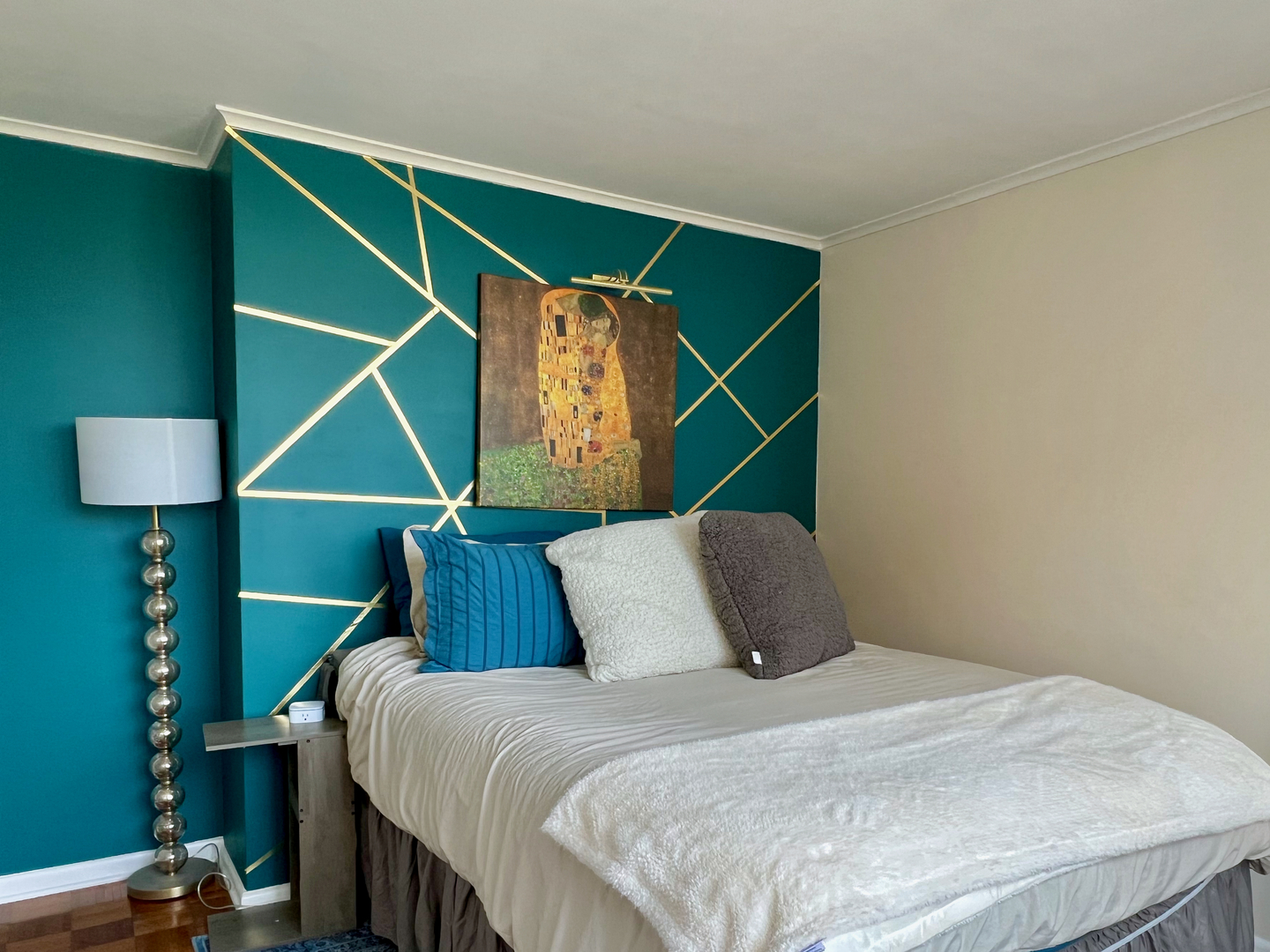 4250 N Marine Drive #832, Chicago, IL 60613