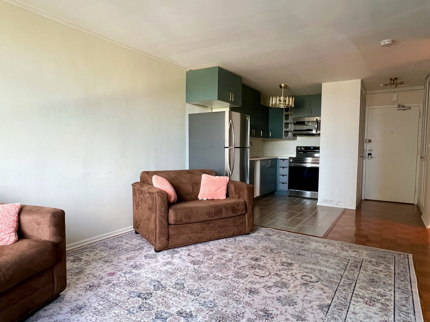 4250 N Marine Drive #832, Chicago, IL 60613