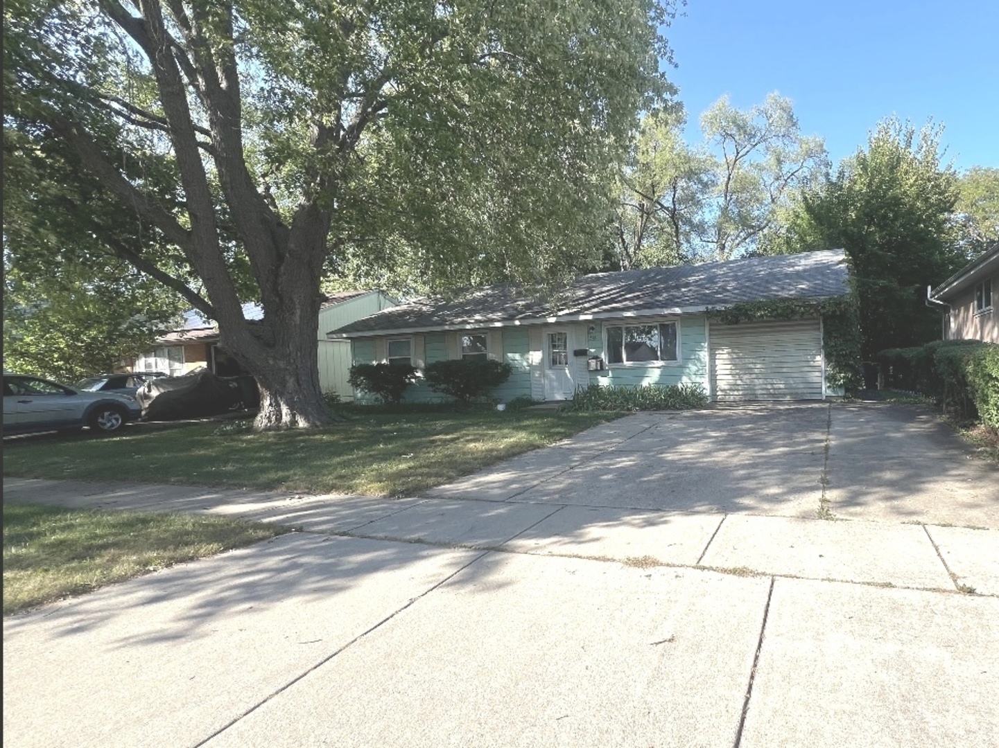 412 Audubon Road, Streamwood, IL 60107