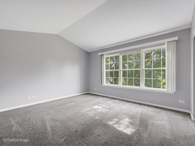 835 Genesee Drive, Naperville, IL 60563