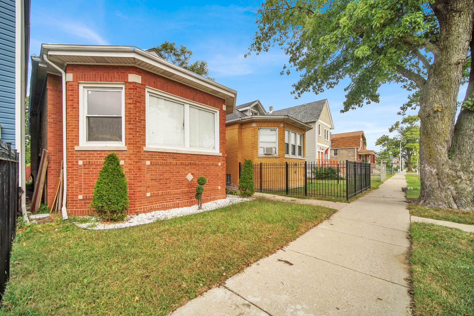 7316 S Woodlawn Avenue, Chicago, IL 60619