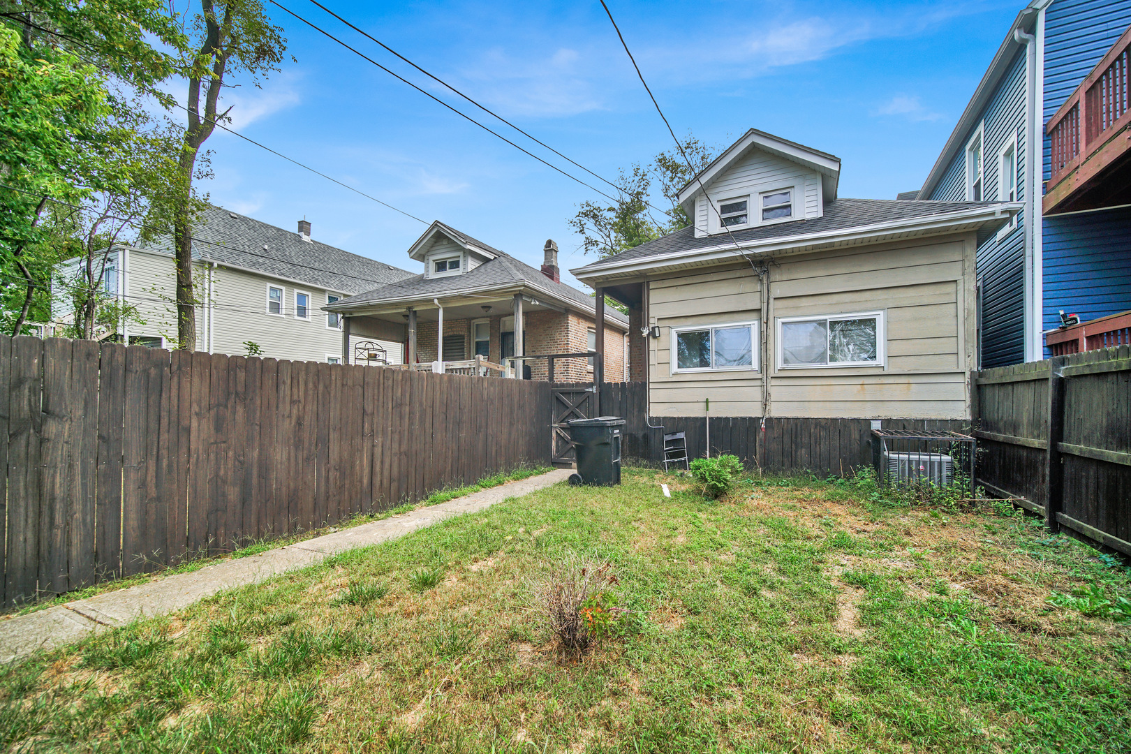 7316 S Woodlawn Avenue, Chicago, IL 60619
