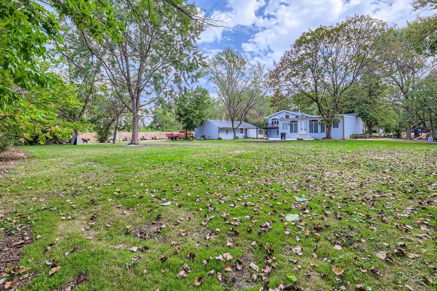 18838 W Hickory Street, Mundelein, IL 60060