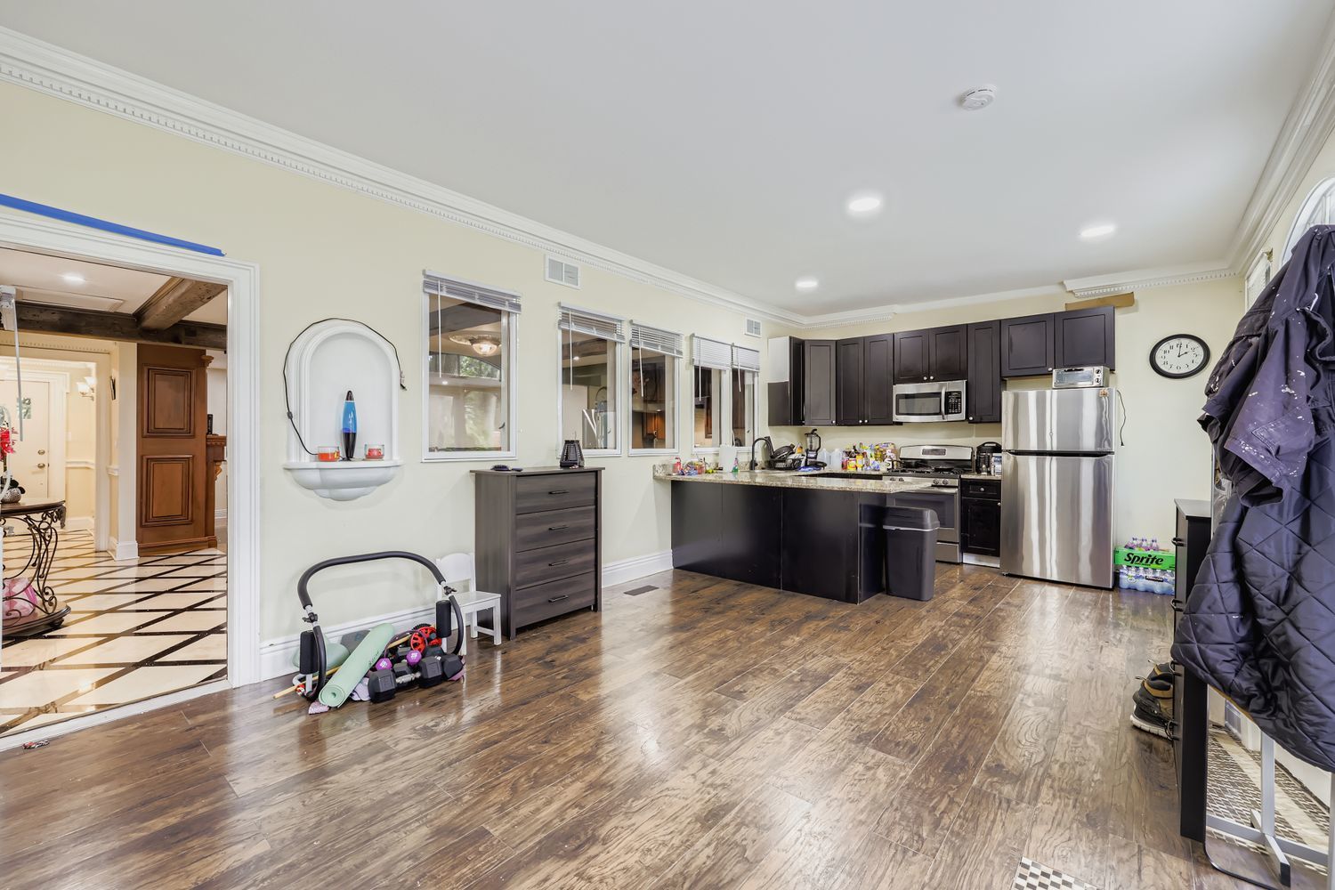 18838 W Hickory Street, Mundelein, IL 60060