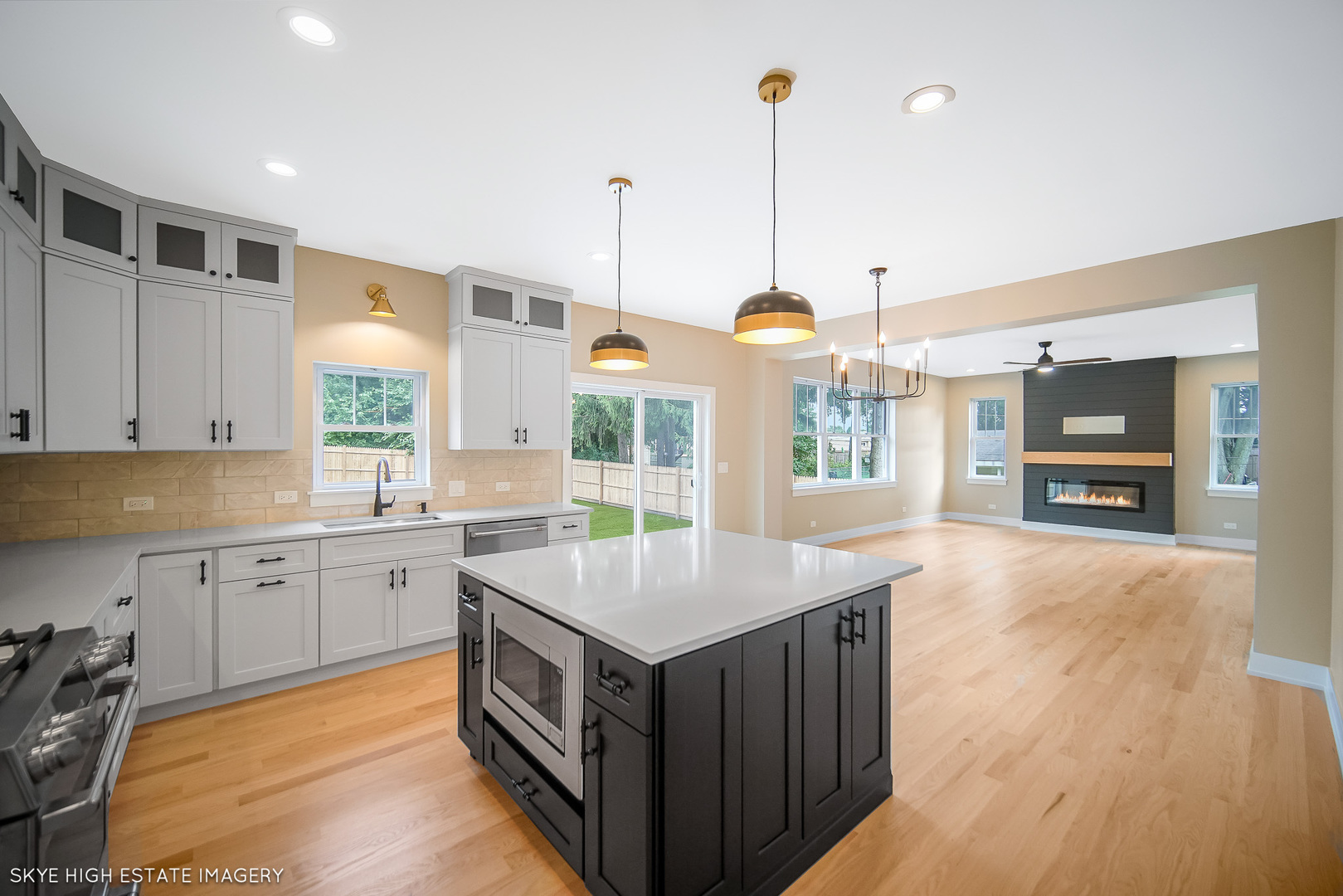 4947 Wilcox Avenue, Downers Grove, IL 60515