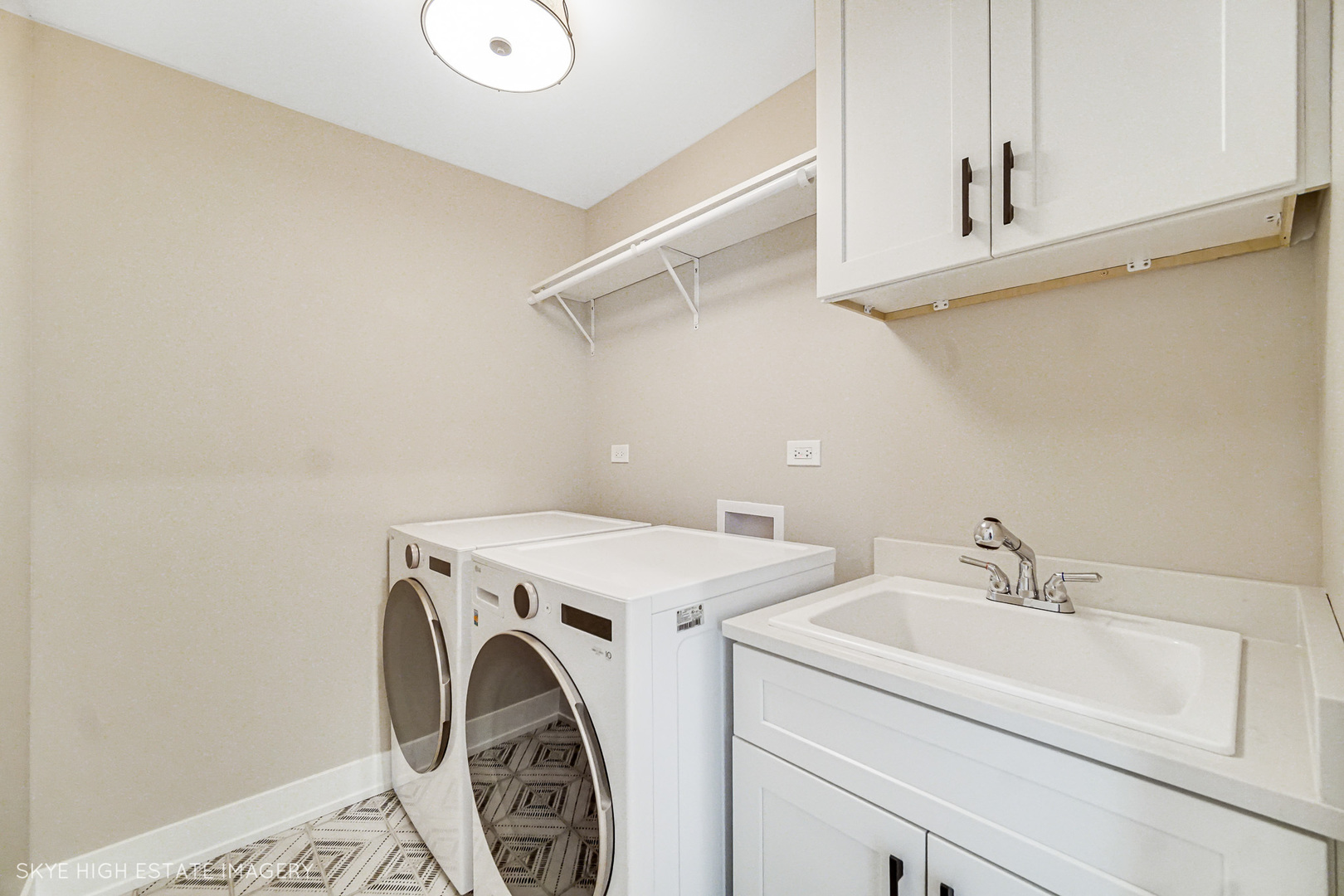 4947 Wilcox Avenue, Downers Grove, IL 60515