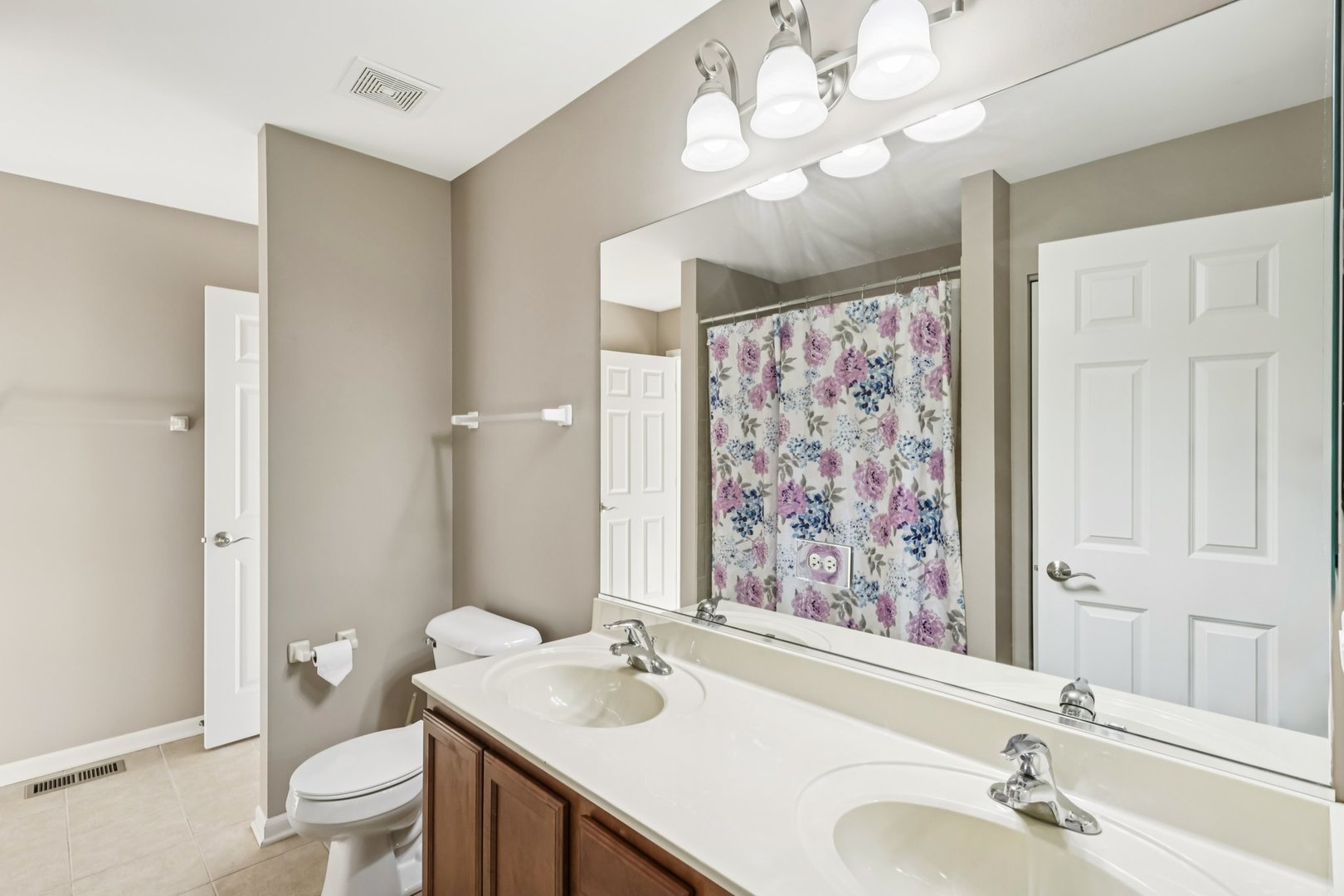 845 Preston Lane, Oswego, IL 60543