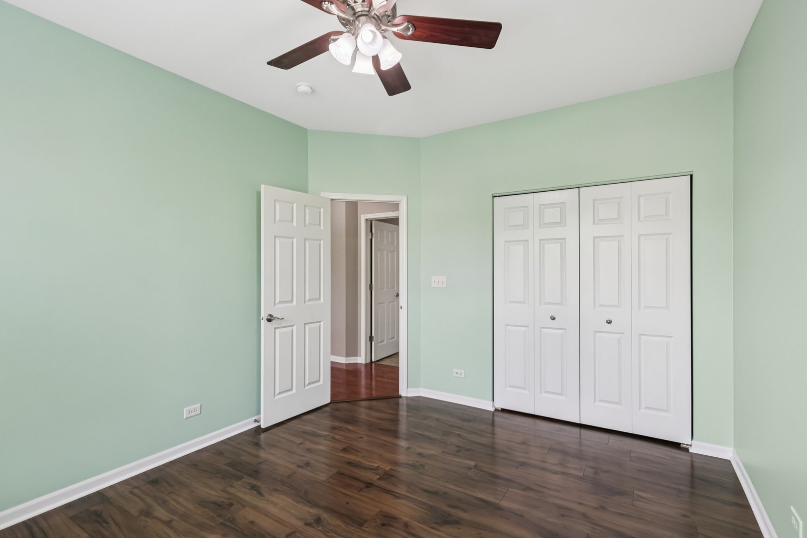 845 Preston Lane, Oswego, IL 60543