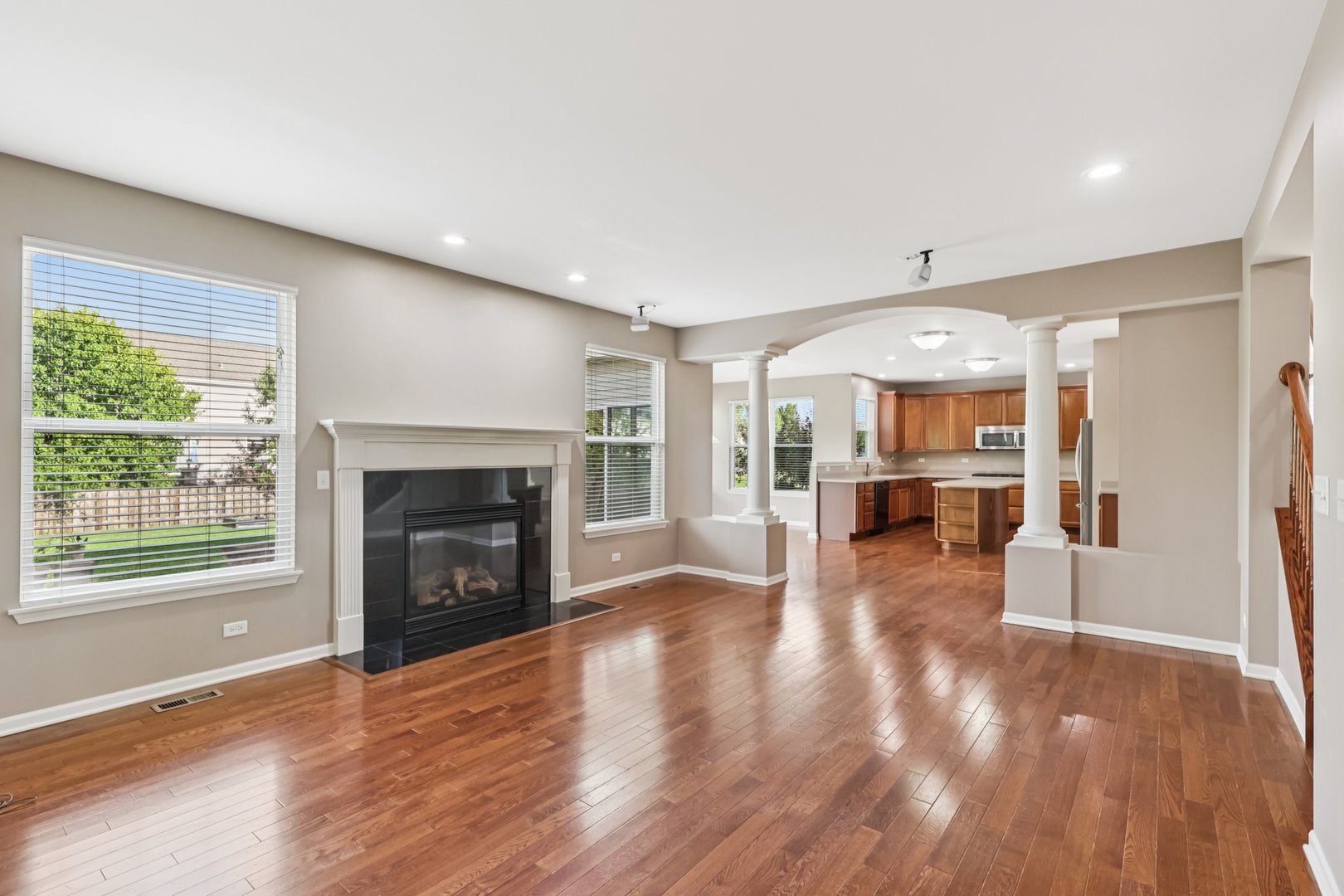 845 Preston Lane, Oswego, IL 60543