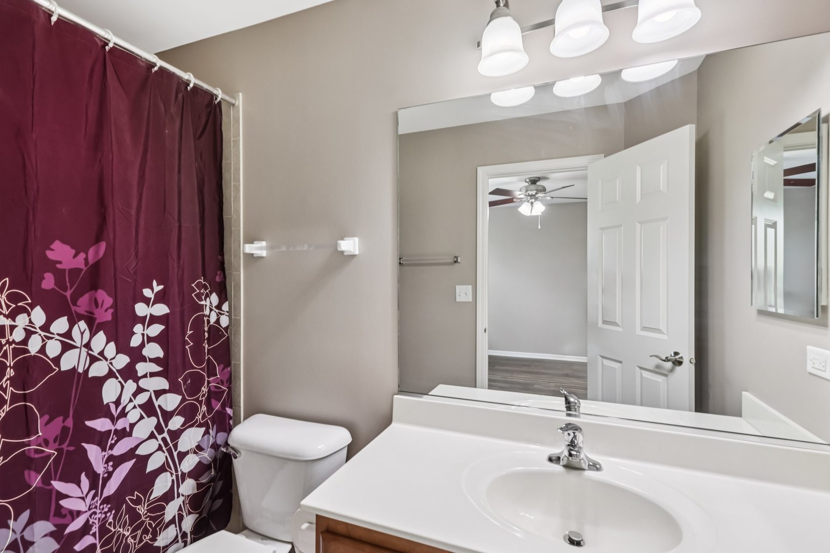 845 Preston Lane, Oswego, IL 60543