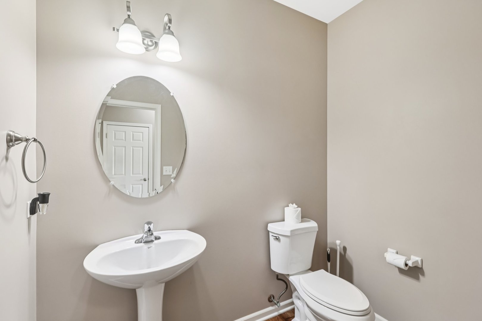 845 Preston Lane, Oswego, IL 60543